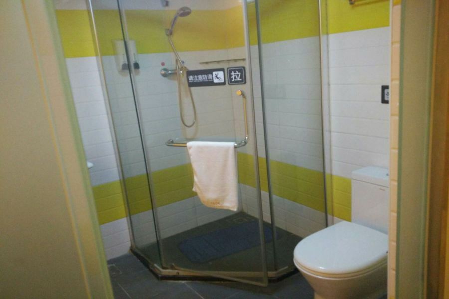 7Days Inn Guangzhou Jiaokou Subway Station 2Nd Esterno foto